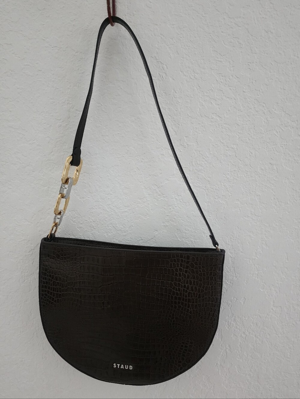 STAUD | Colt Croc-Embossed Leather Shoulder Bag - Picture 3 of 17